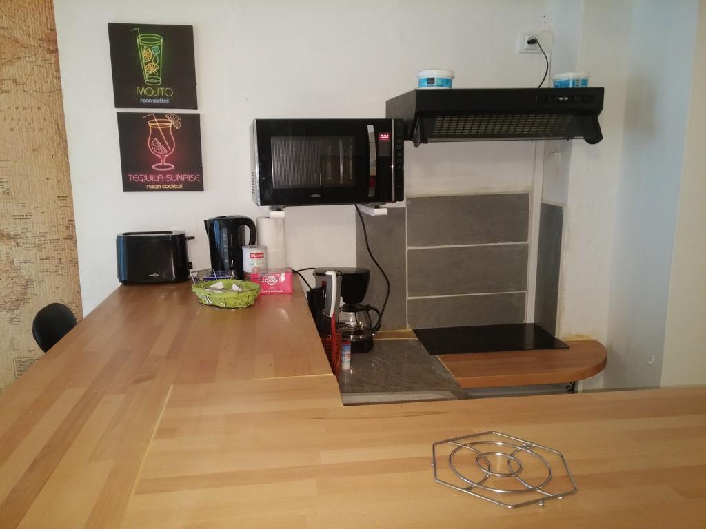 Appartements Cote Pont Vieux-Self Check-In Каркасон Екстериор снимка